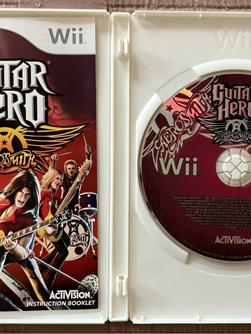 Guitar Hero: Aerosmith Wii Game - Red Cover
